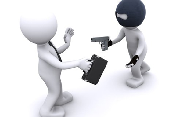 Robbers-pickpockets-scare-shoppers-at-Shoprite-festac-grand-opening