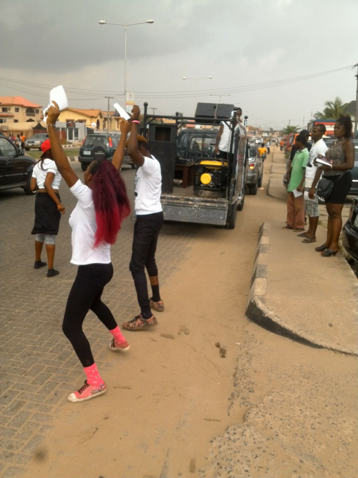 Face-Of-Amuwo-Odofin-Road-Show-Festac-Online (7)