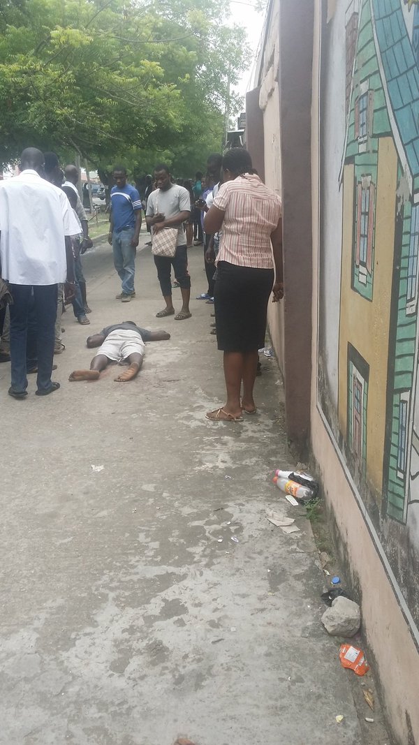 2 Dead , 1 Injured At Forte Oil Station 21 Road. (1)