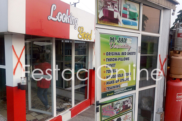 Panic As Lagos State Physical Planning Gives 48 hours to Demolish Container Shops In Amuwo Odofin -2